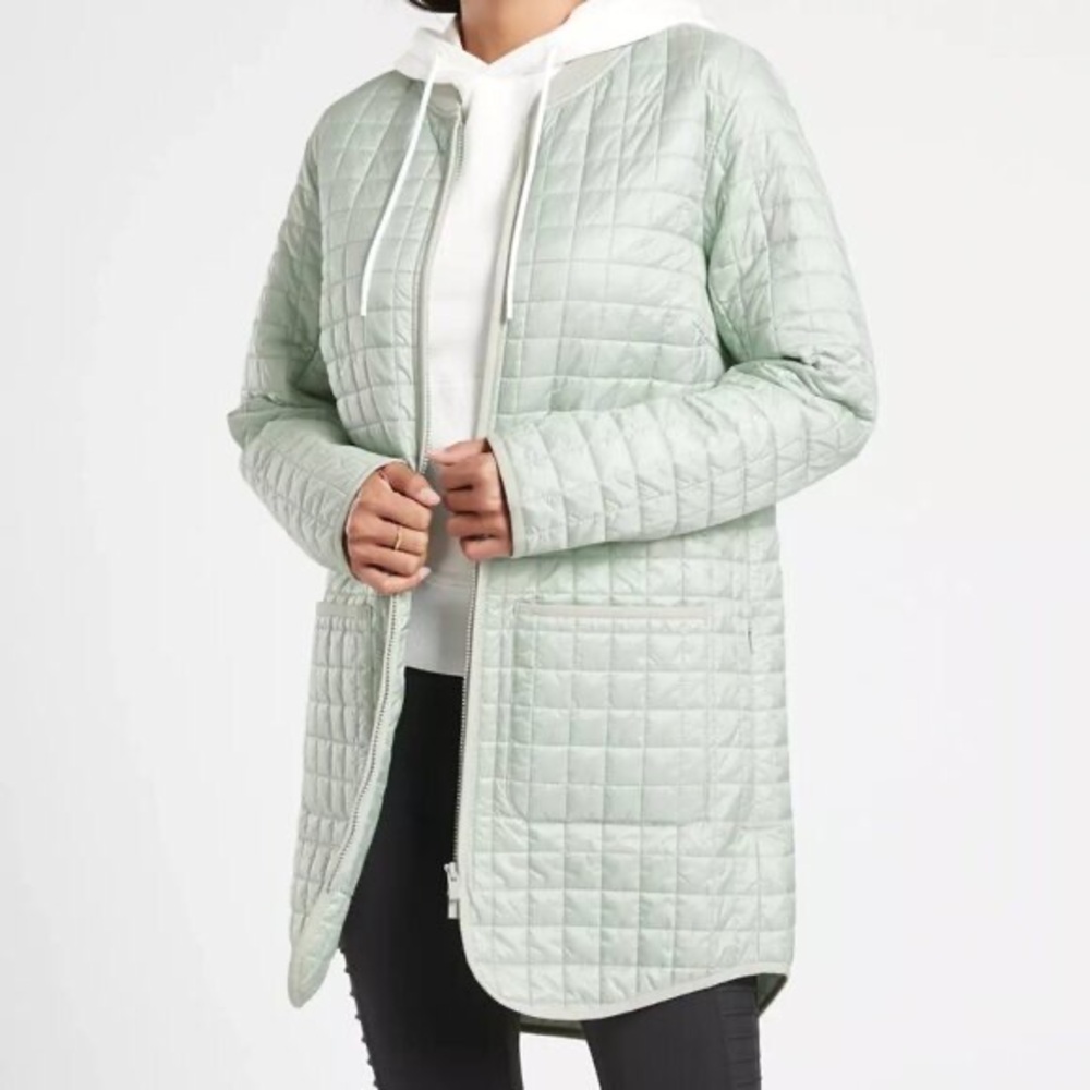 Athleta Grandview PrimaLoft Shell Jacket in Coast Grey